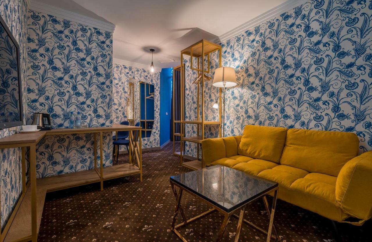 Gladius Inn Boutique Hotel By Dnt Group Tbilisi Exterior photo