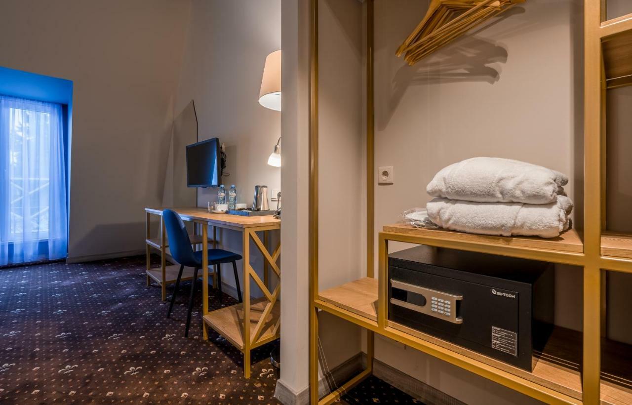 Gladius Inn Boutique Hotel By Dnt Group Tbilisi Exterior photo
